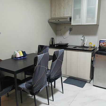 Monarch Parksuites - Balmoral Place Paranaque City Bagian luar foto